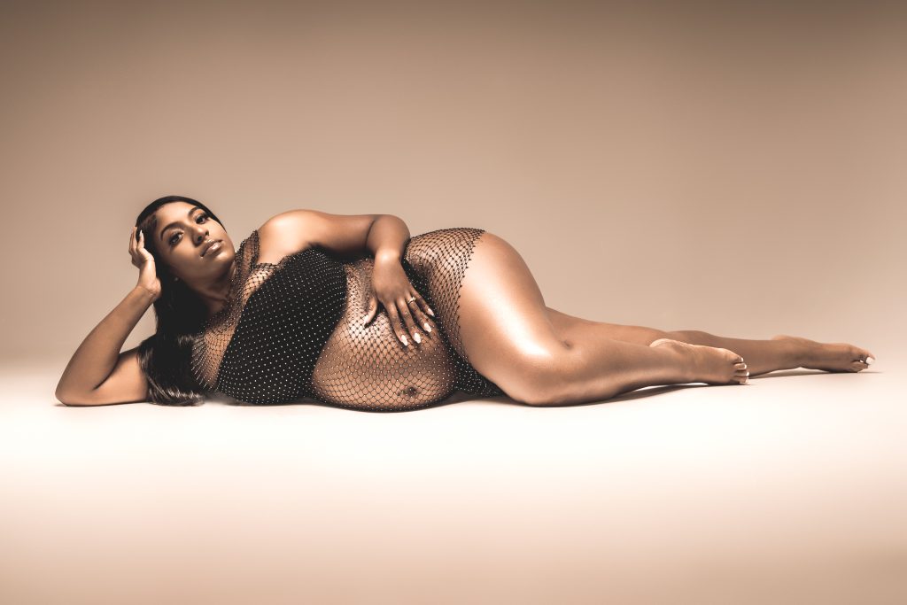 Maternity Photoshoot inspired by Cleopatra implied nude photoshoot